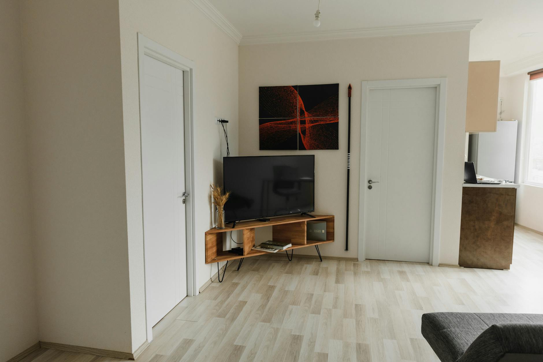 Hägelund Cedarcrest Compact TV Unit