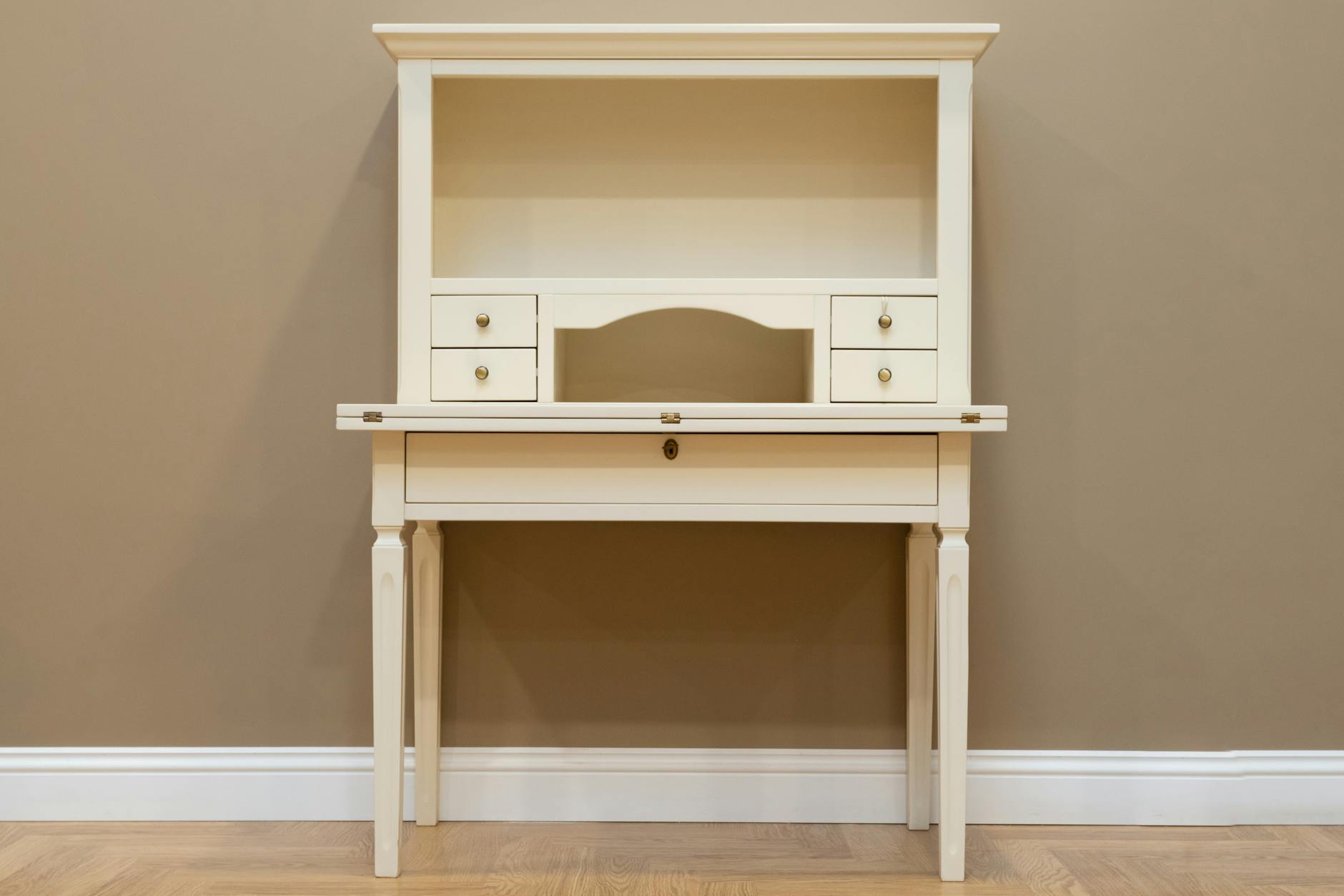 Hägelund Stoneacre Compact Chest