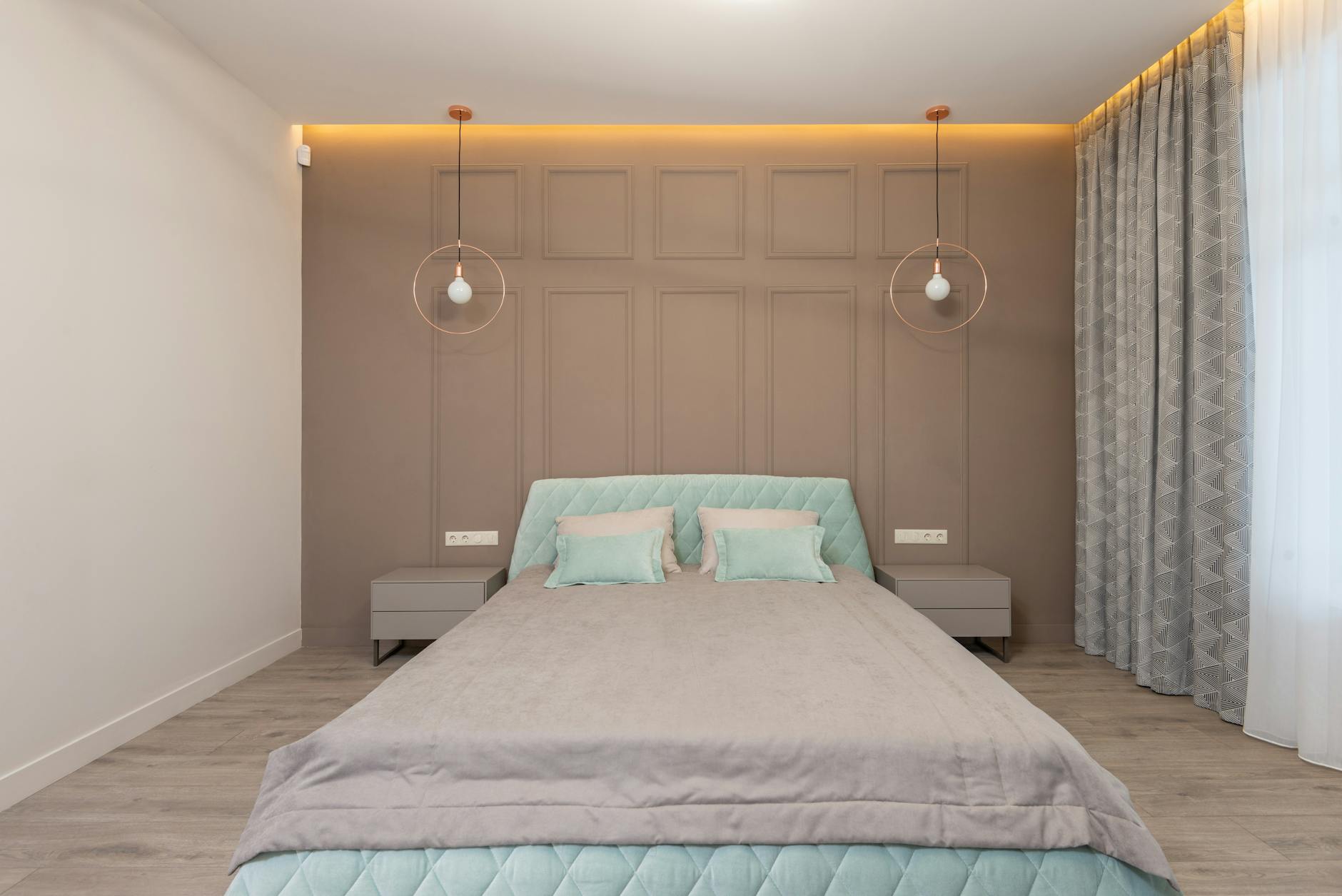Maison Soleil Lindgren Deluxe Bed