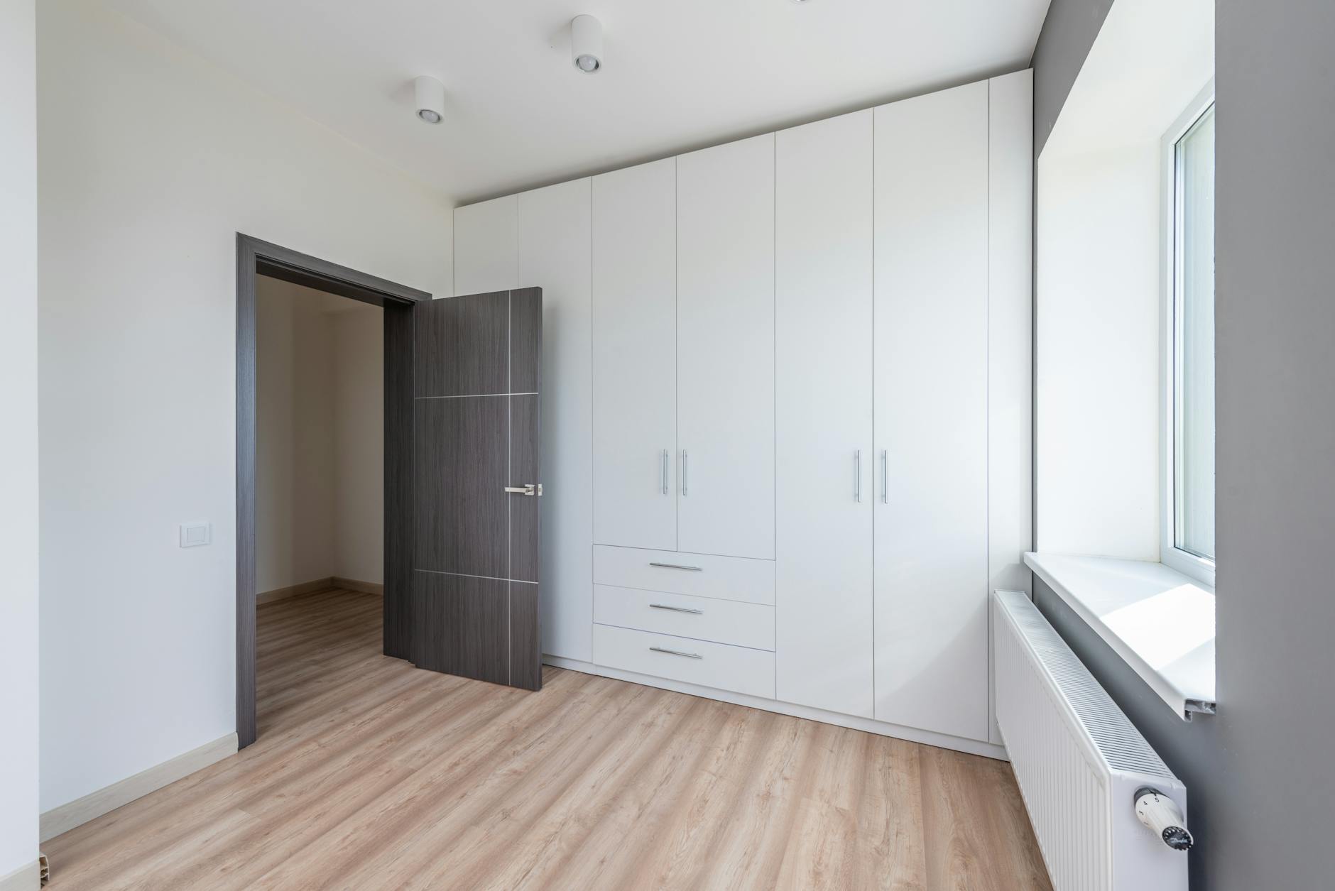 Atelier Kemp Copenhagen Slim Wardrobe