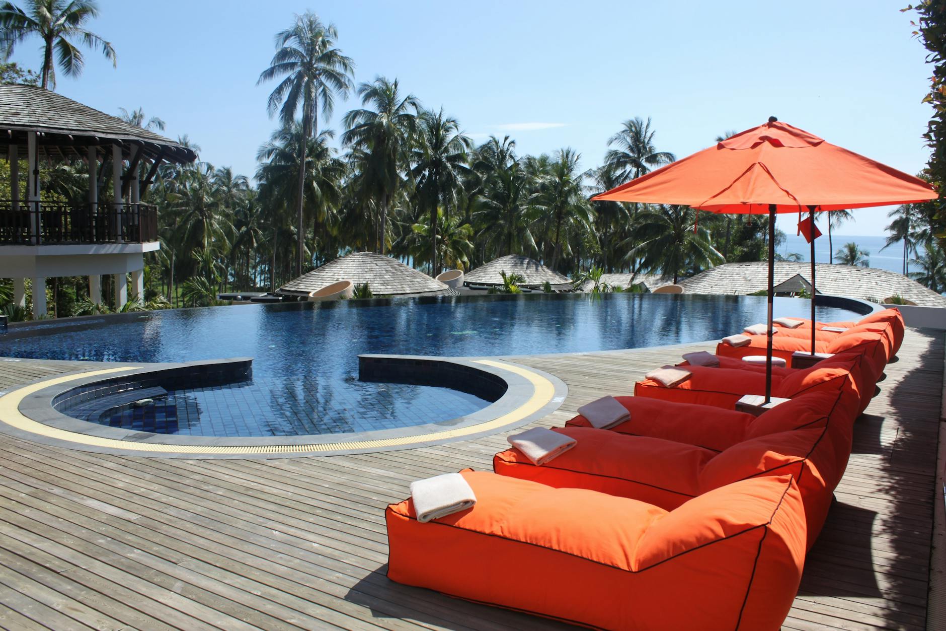 Foxden Studio Astoria Lounge Lounger