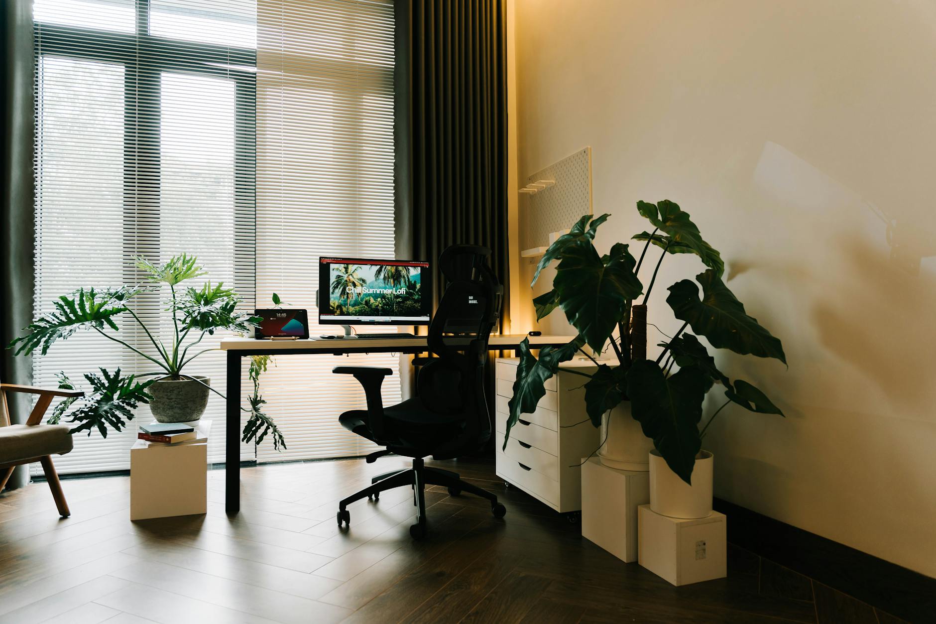 Veld Studio Lyon Classic Office Chair