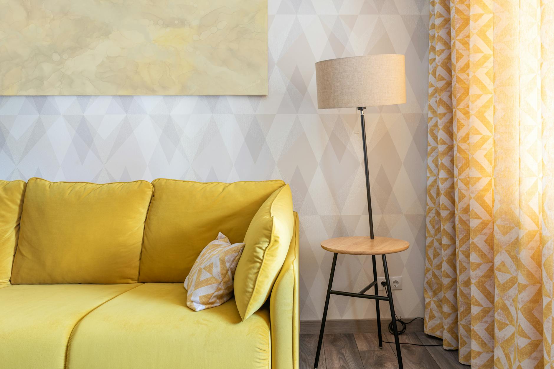 Northvik Provence Floor Lamp