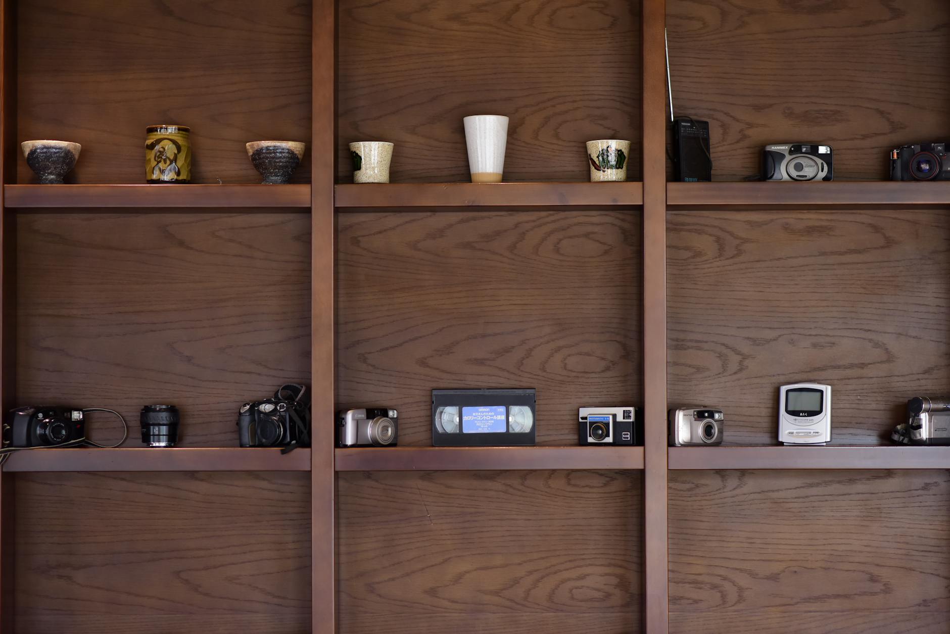 Veld Studio Mossbank Slim Shelving Unit