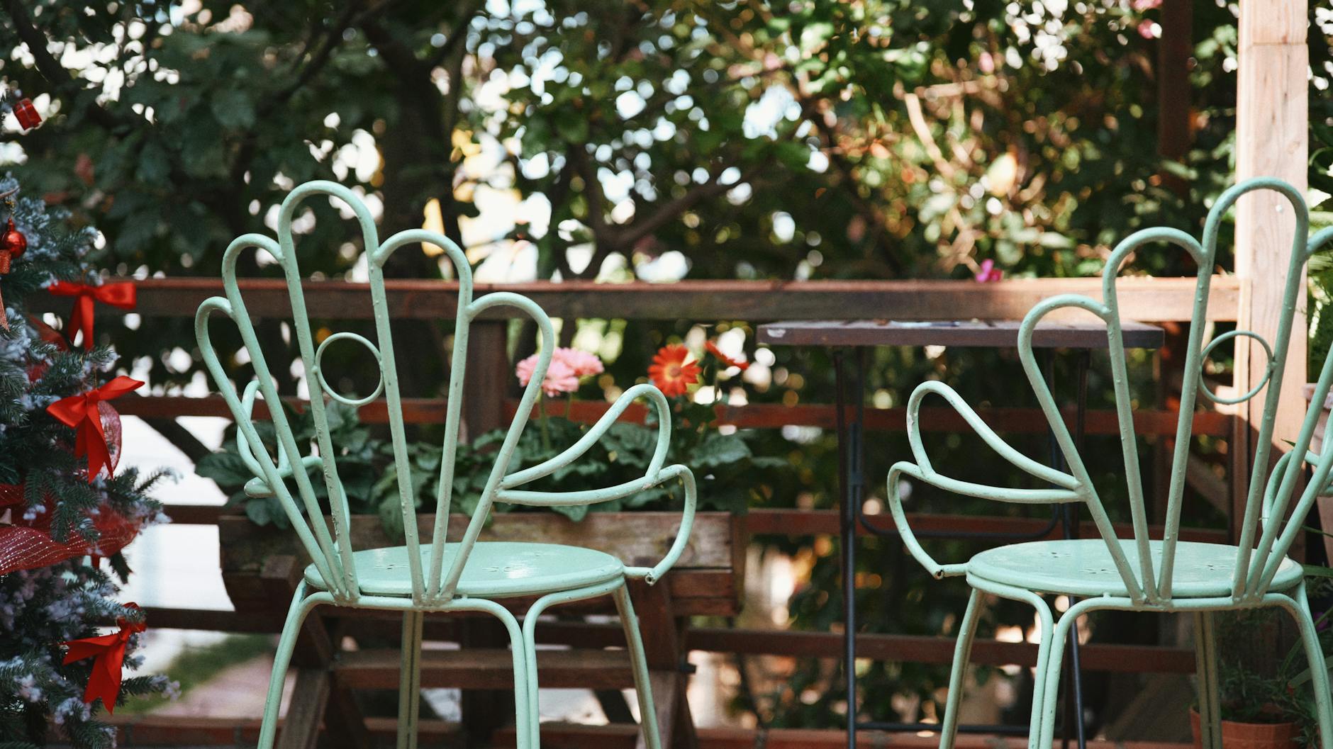 Foxden Studio Wildhaven Extendable Garden Chair