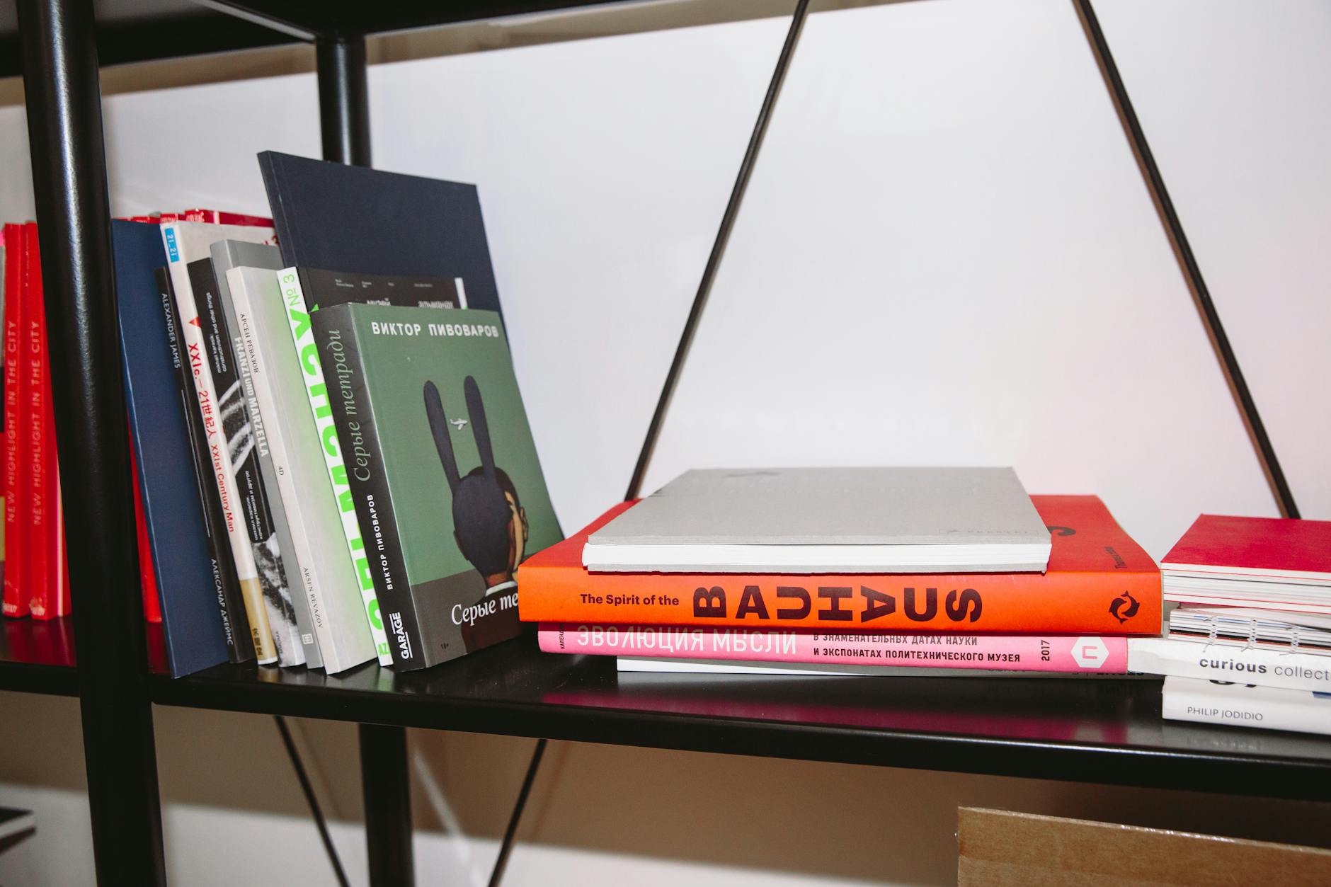 Oslo & Oak Helsinki Slim Bookshelf