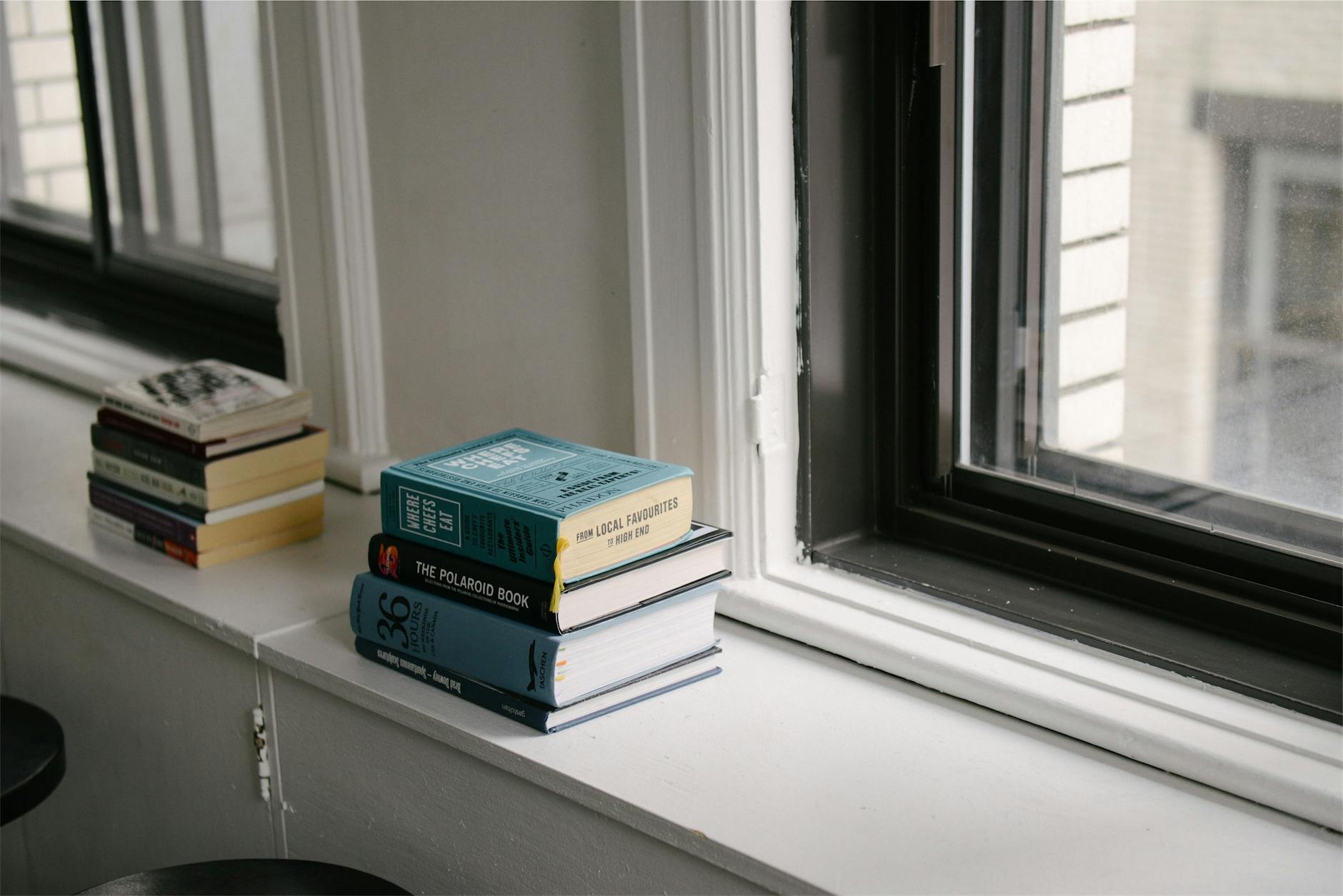 Oslo & Oak Granada Compact Bookshelf