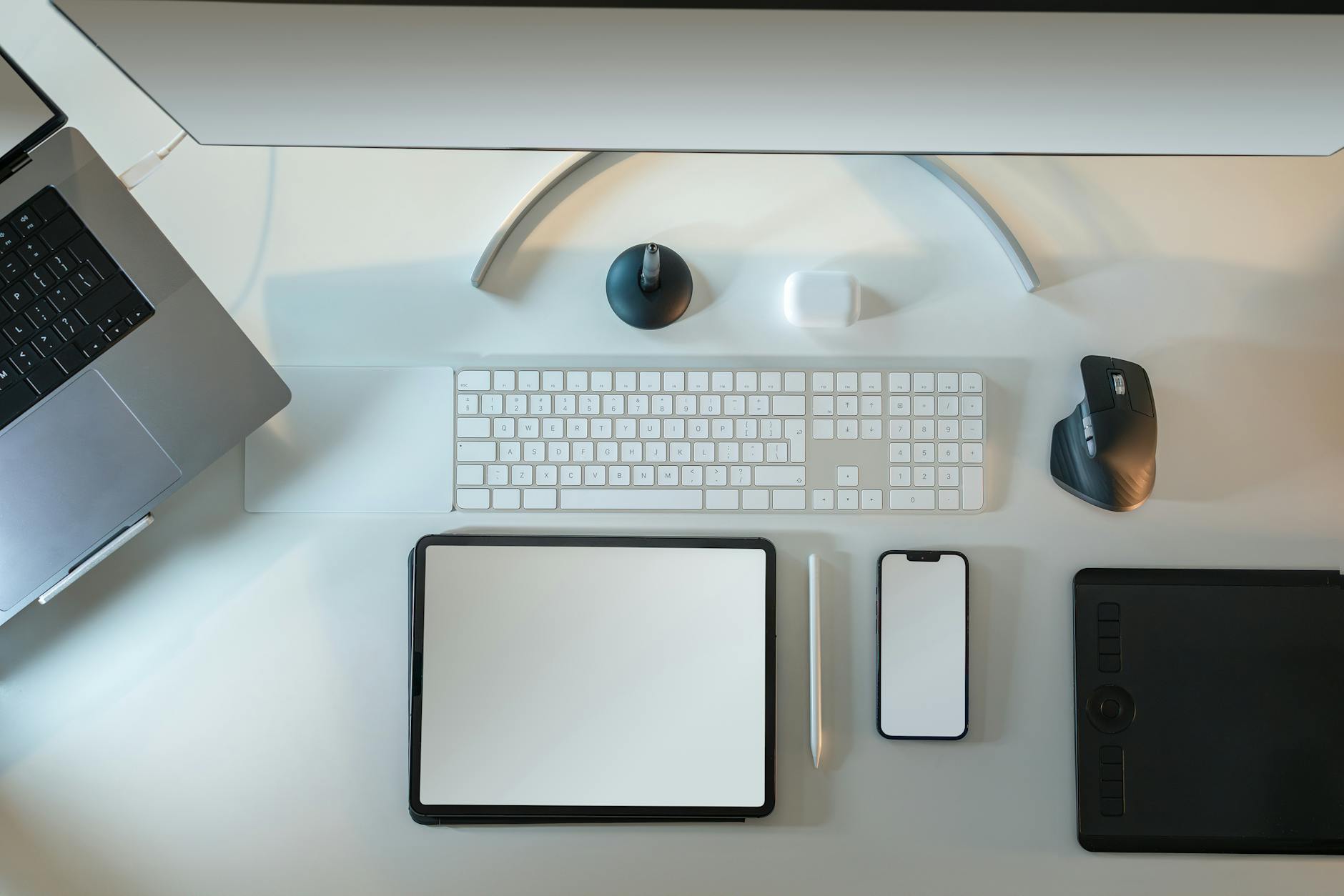Veld Studio Brookline Slim Desk