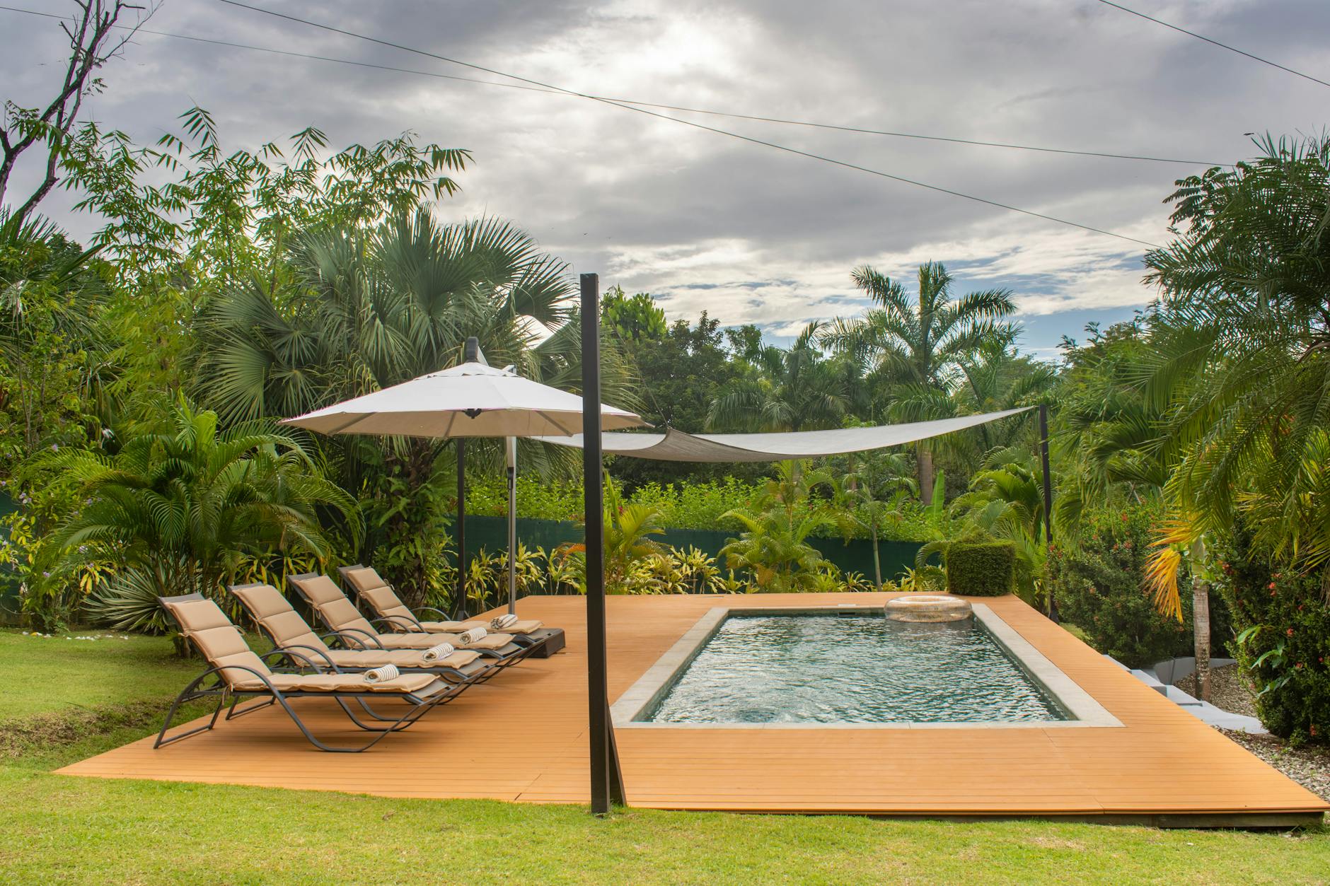 Hägelund Atlas Compact Lounger