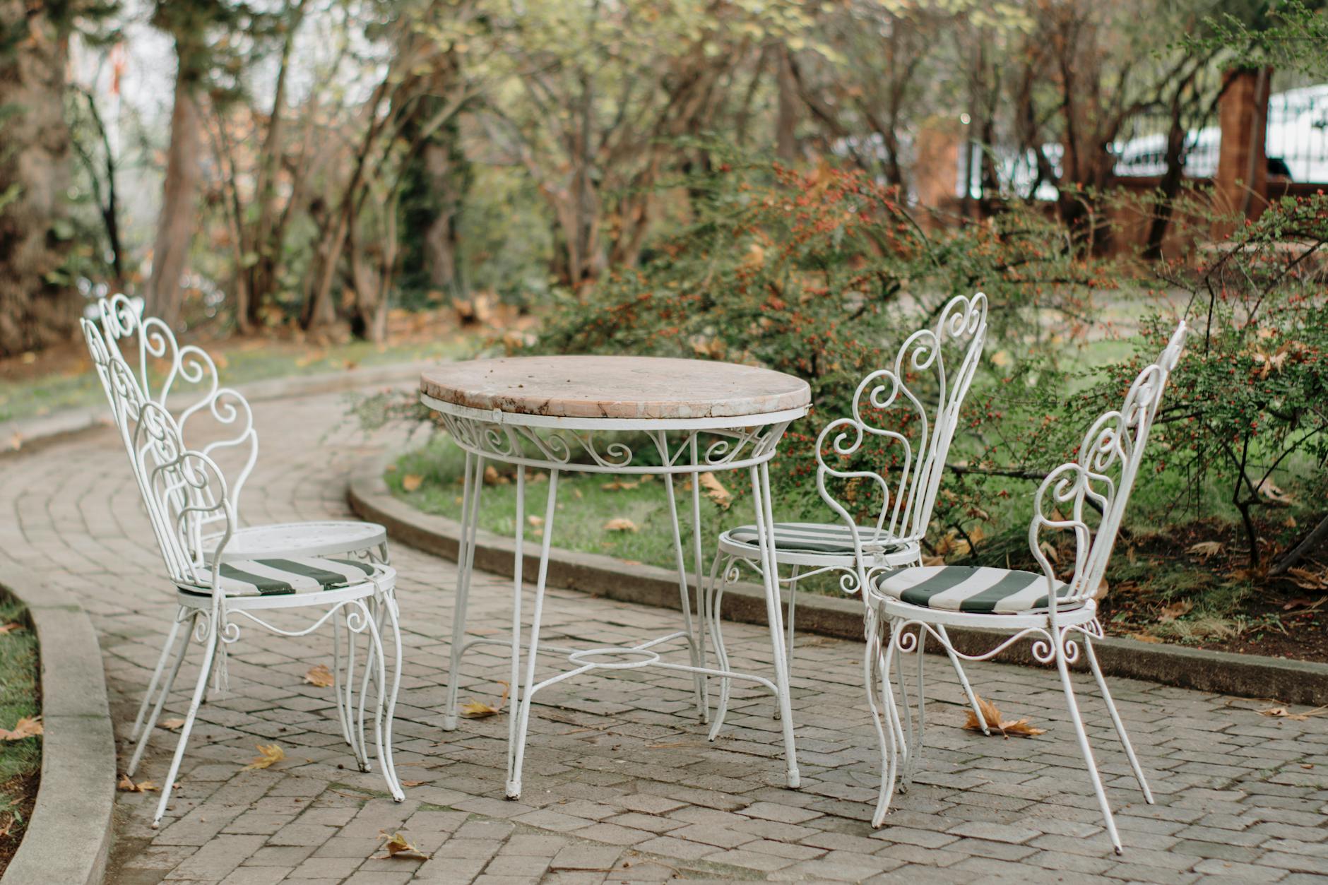 Veld Studio Sapporo Slim Garden Table
